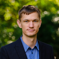 Elliott Dobbs